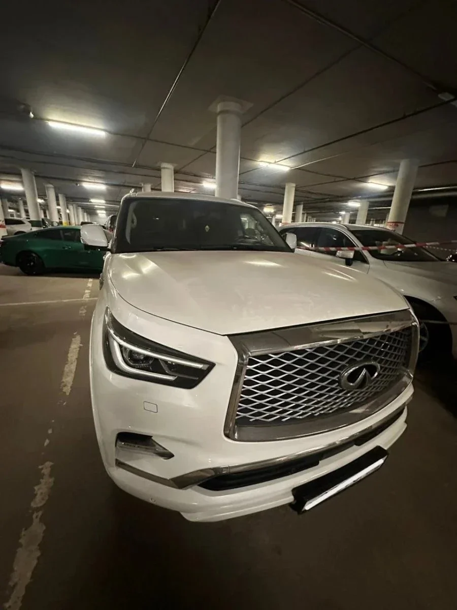 Осмотр INFINITI QX80 2018 года. Повидло на колёсах. фото 2 из 7