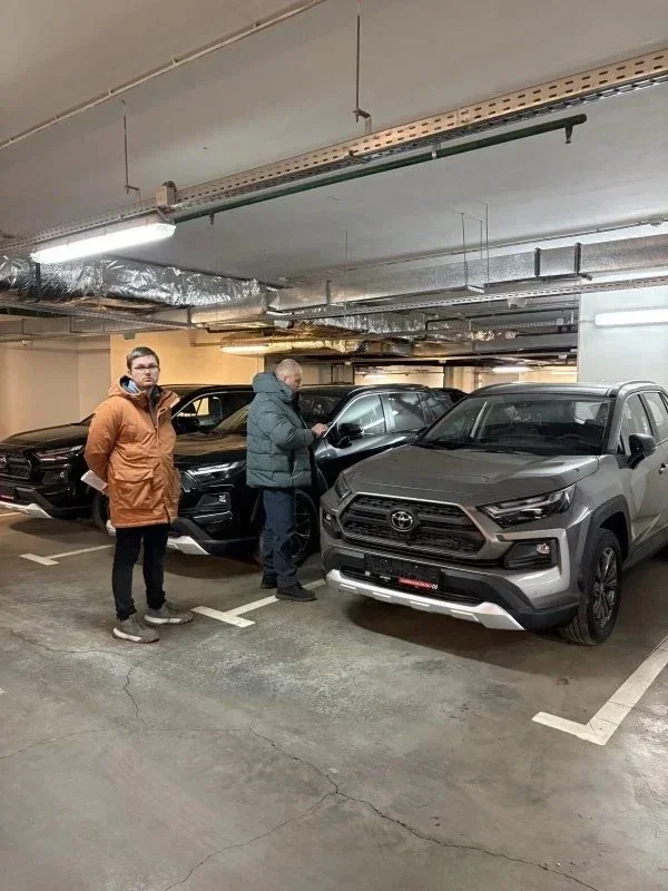 RAV4 в цвете Пепел 2025, Акция 31 января. фото 2 из 6