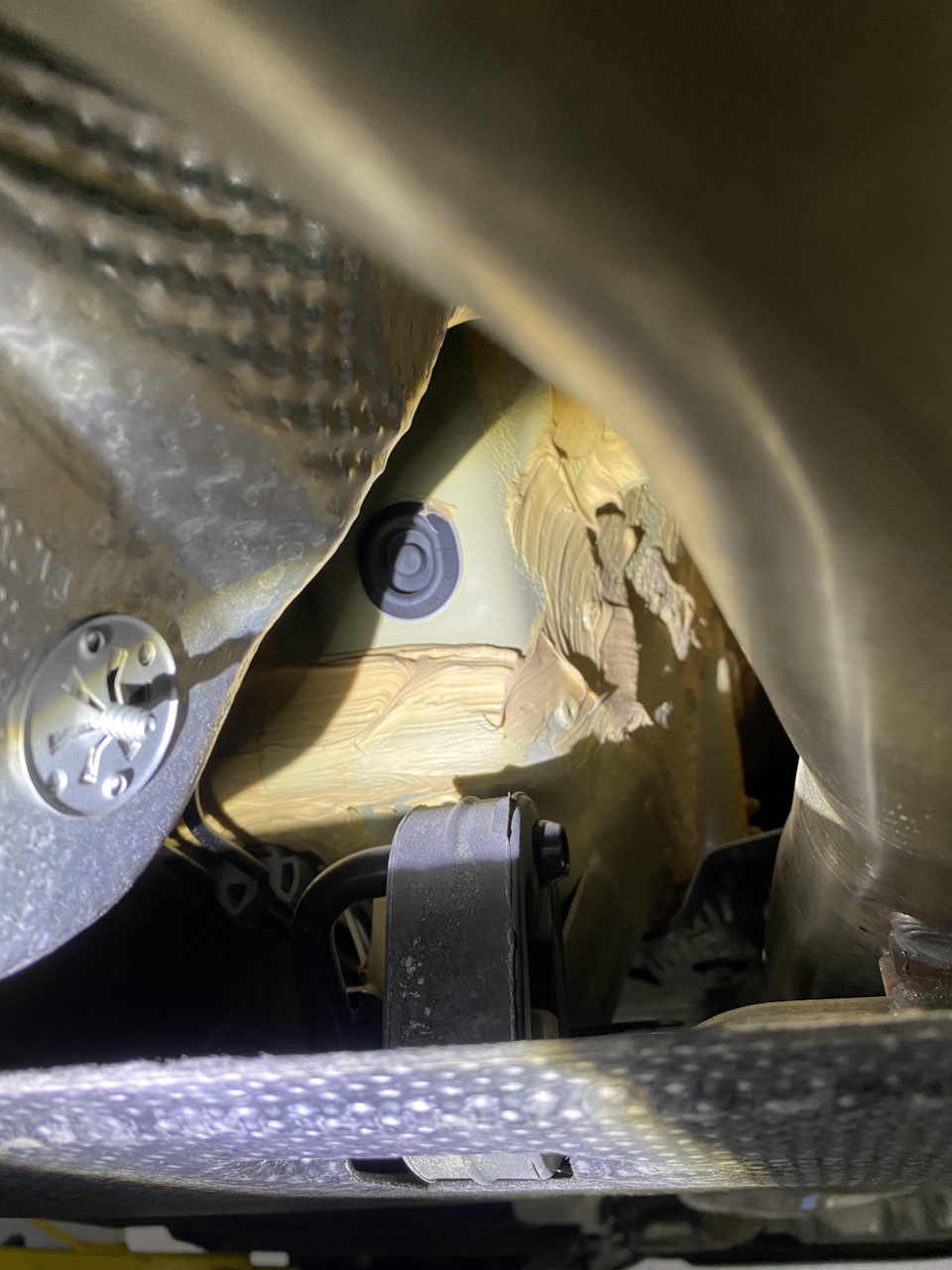 Проверка и диагностика Bentley Bentayga в Москве. Дорогое, но не идеальное! фото 6 из 15