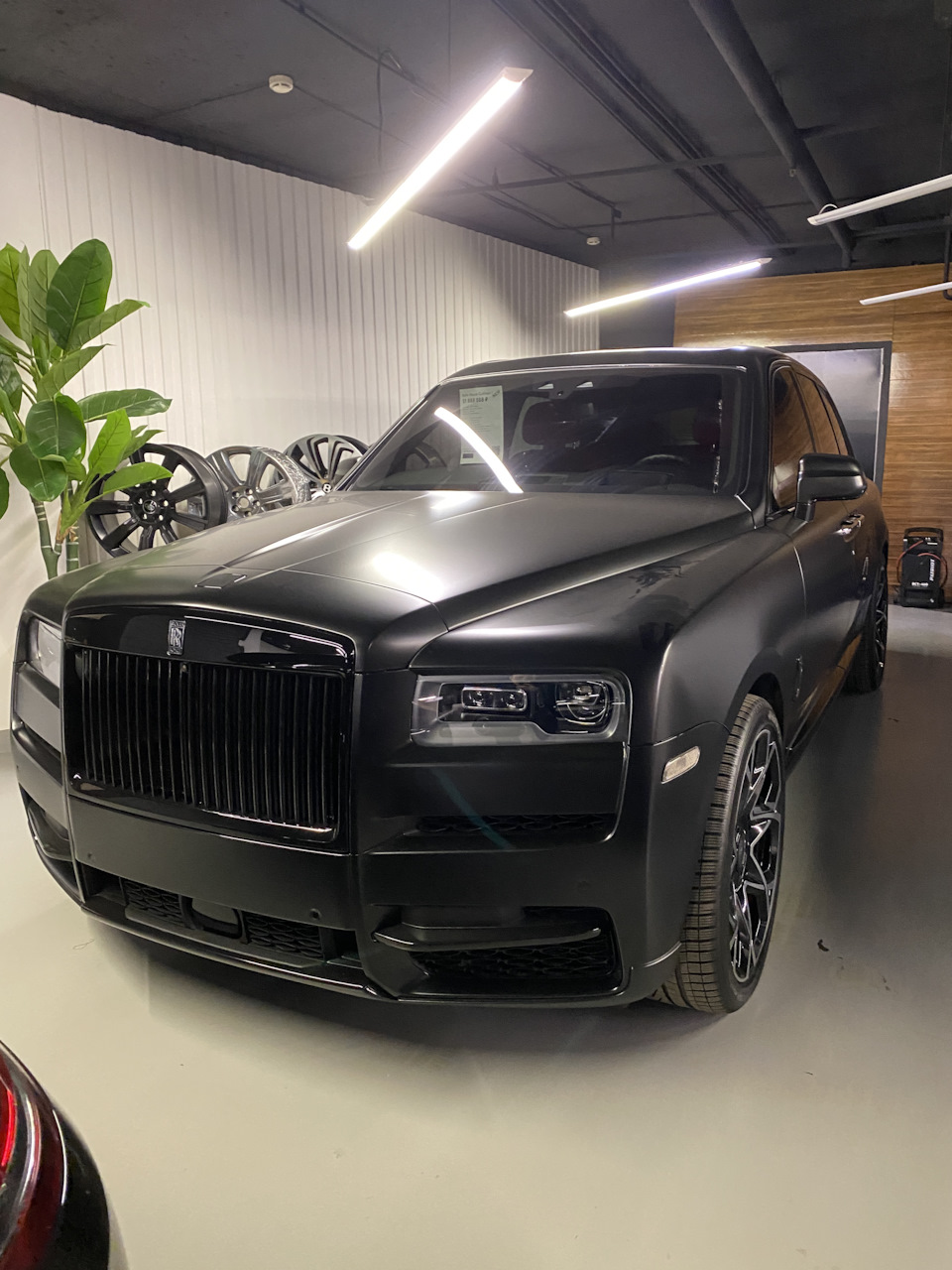 Проверка и диагностика Bentley Bentayga в Москве. Дорогое, но не идеальное! фото 7 из 15