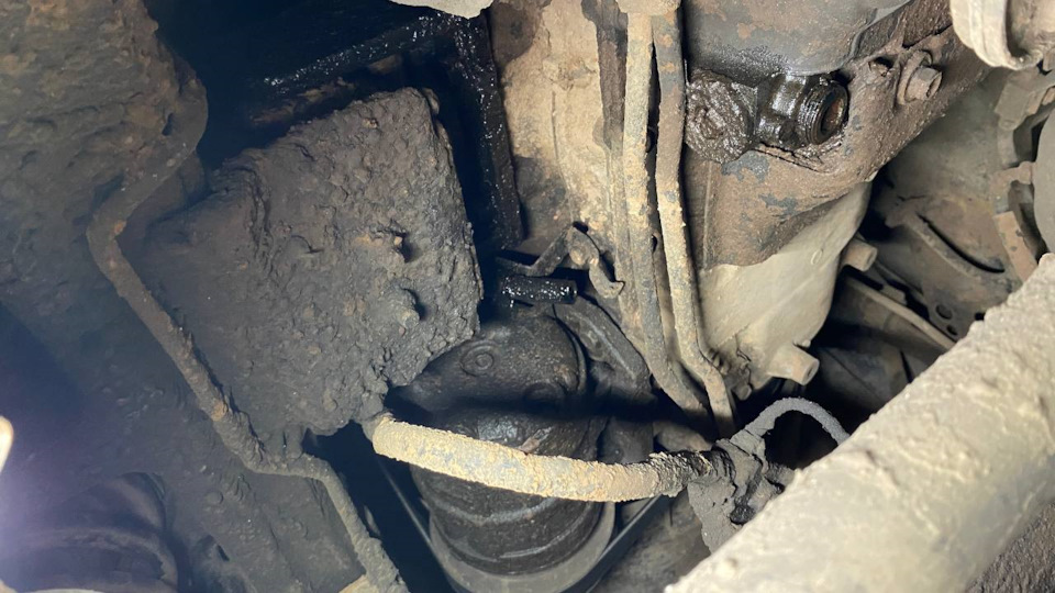 Что такое Nissan Patrol 2007-2009 за 2-2.5 млн рублей. Технические осмотры автомобилей. фото 7 из 19