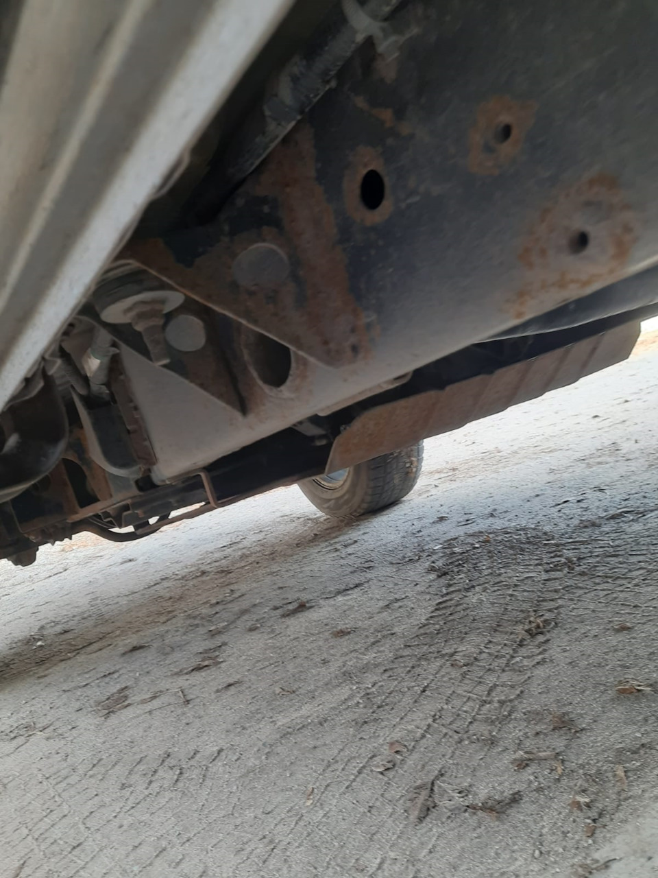 Что такое Nissan Patrol 2007-2009 за 2-2.5 млн рублей. Технические осмотры автомобилей. фото 14 из 19