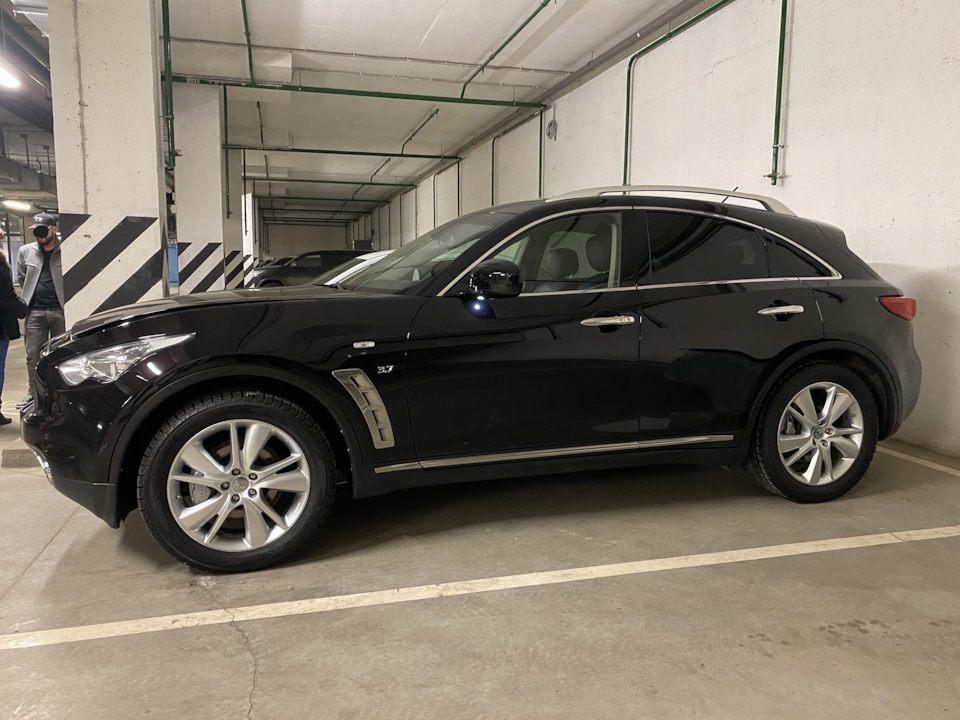 Клиентоориентированость дилера за 25 милллионов рублей или как я Land Rover Range Rover P530 осматривал. фото 1 из 9