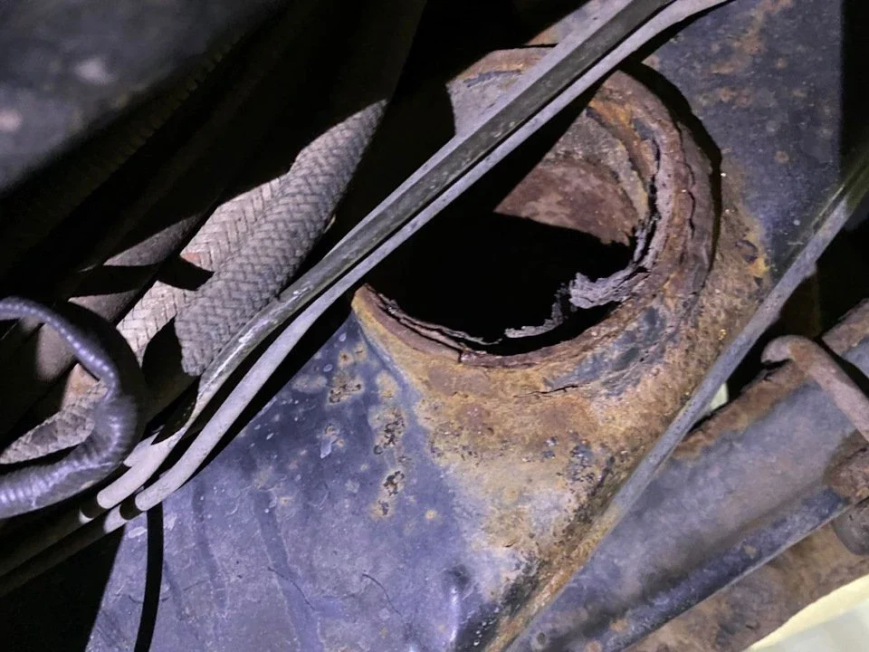 Старый Gelendwagen может сожрать не только твой кошелек! Что такое G-class 2002 года. фото 7 из 12