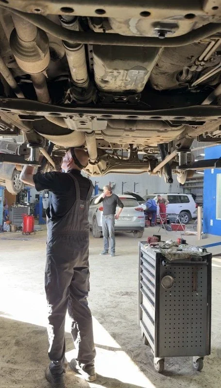 Toyota Land Cruiser 100-Откуда берутся легенды… фото 3 из 3