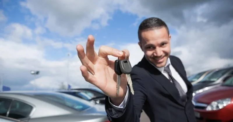 Ездила бабушка за хлебом: 5 фраз хитрого перекупа, после которых нужно молча разворачиваться и уходить фото 2 из 4