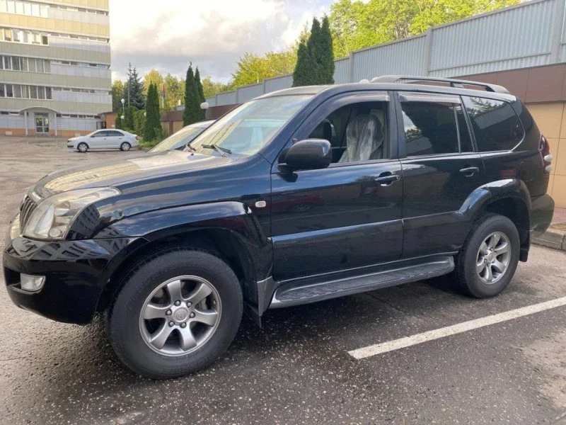Ржавая легенда Toyota Land Cruiser Prado 2008 года. фото 1 из 10