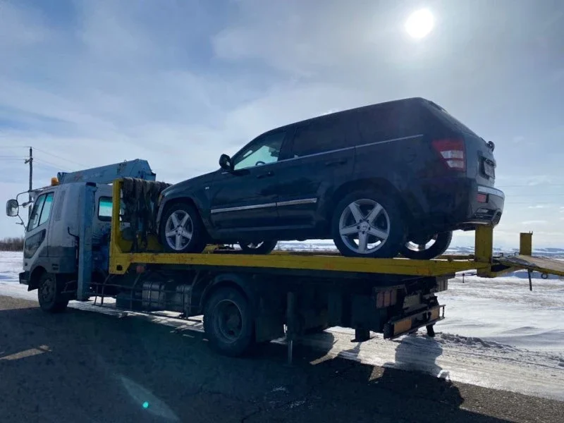 Jeep Grand Cherokee SRT8. Канск — Москва. Проверка и доставка. фото 12 из 14