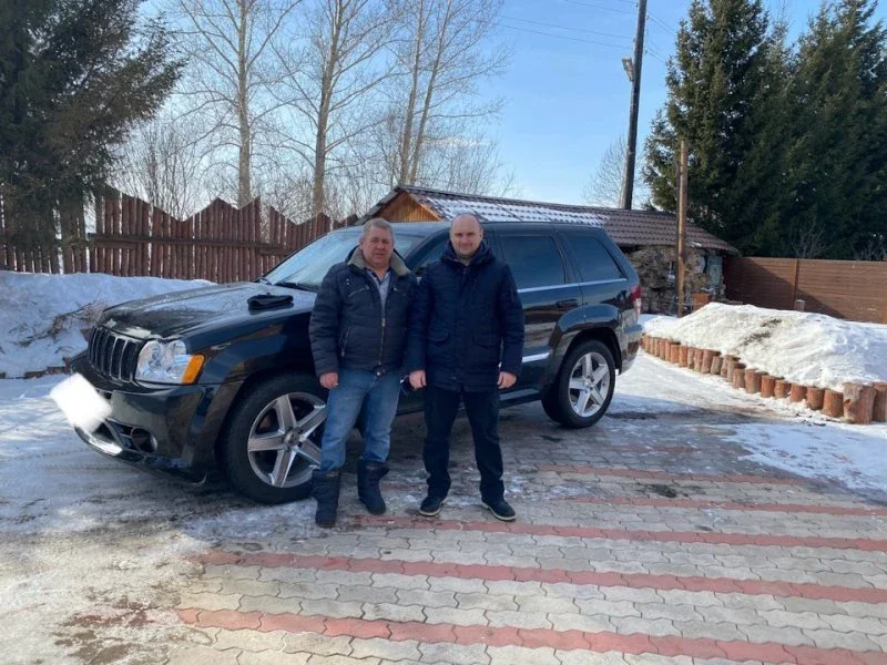 Jeep Grand Cherokee SRT8. Канск — Москва. Проверка и доставка. фото 13 из 14