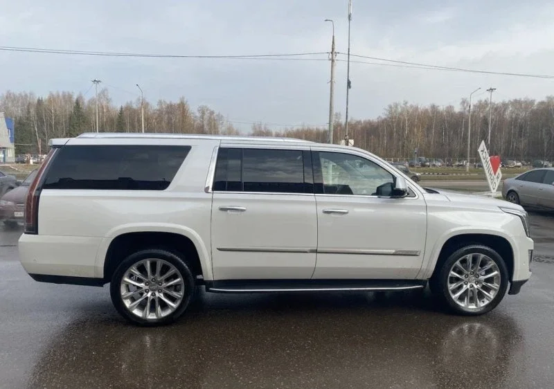 Что такое Cadillac Escalade после трех владельцев. фото 3 из 9