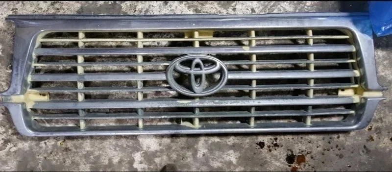 История жизни Lexus LX450. Часть 63!!! Решётка радиатора, медленно, долго, но очень нужно. фото 3 из 11