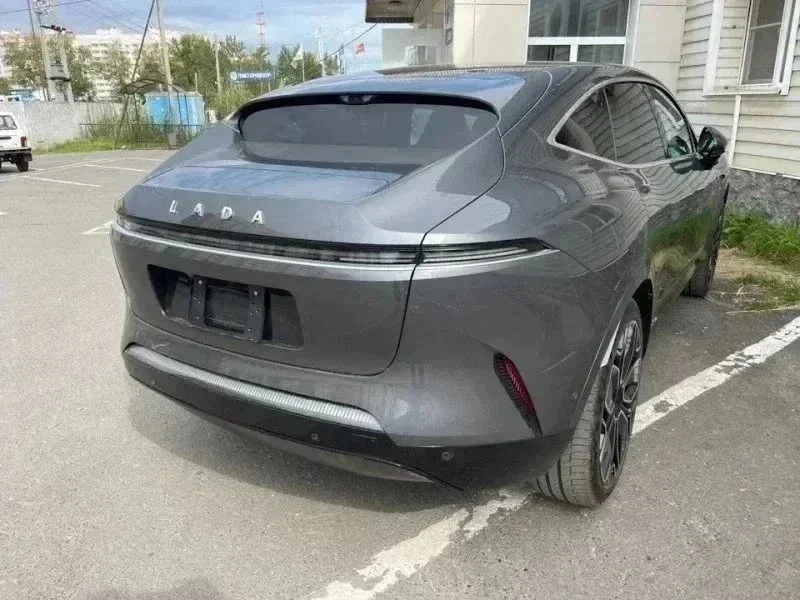 Проверка AVATR 11 и Changan UNI-V. Электрика против ДВС. фото 4 из 11