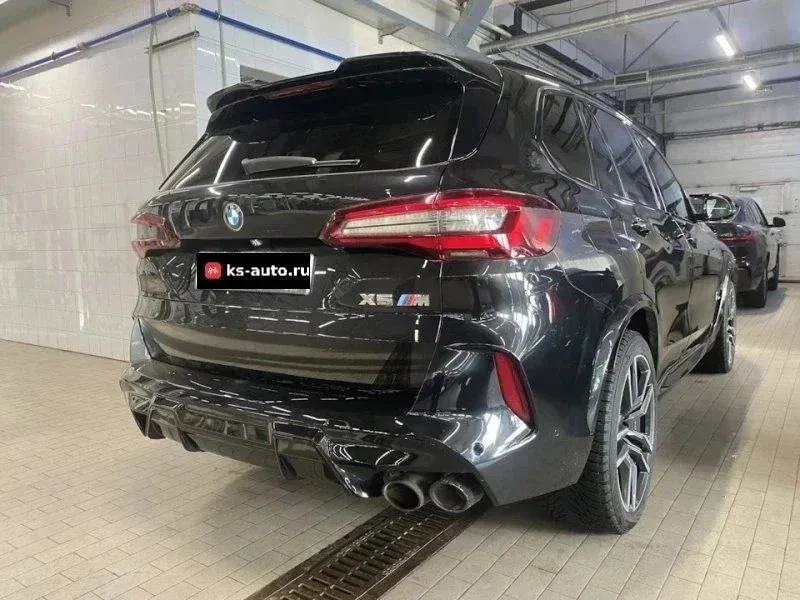 Проверка и осмотр BMW X5M 2020 года. Облезшая кошка от официалов. фото 1 из 10