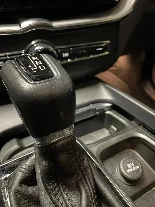 Поиск и подбор живого LADA LARGUS. Нашли, проверили, купили! фото 1 из 9