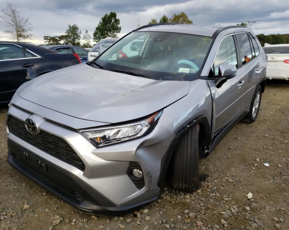 Поиск и подбор Toyota RAV4. Не просто найти живое. фото 2 из 12