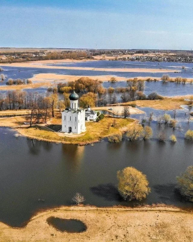 Церковь Покрова на Нерли-Куда поехать из Москвы на один день. фото 4 из 13