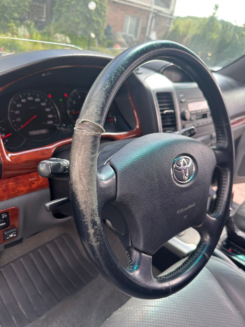 Подбор Toyota Land Cruiser Prado за 2 млн рублей! Нашли. фото 2 из 18