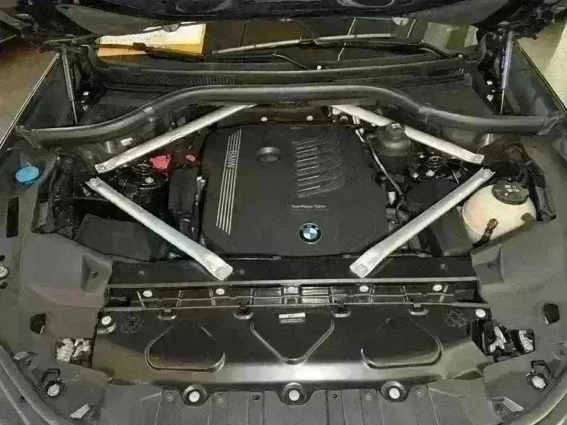 В России почти не осталось живых BMW X5. фото 12 из 15