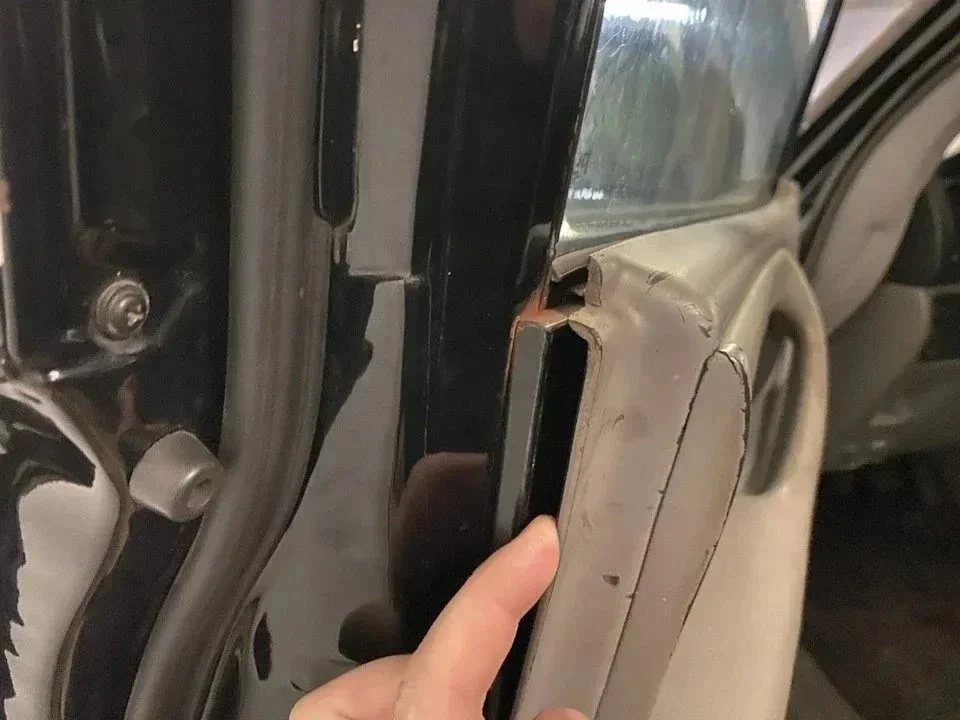 Бронированные Крузаки, Toyota Prado на механике и Запрещенный УАЗ Патриот! фото 11 из 25