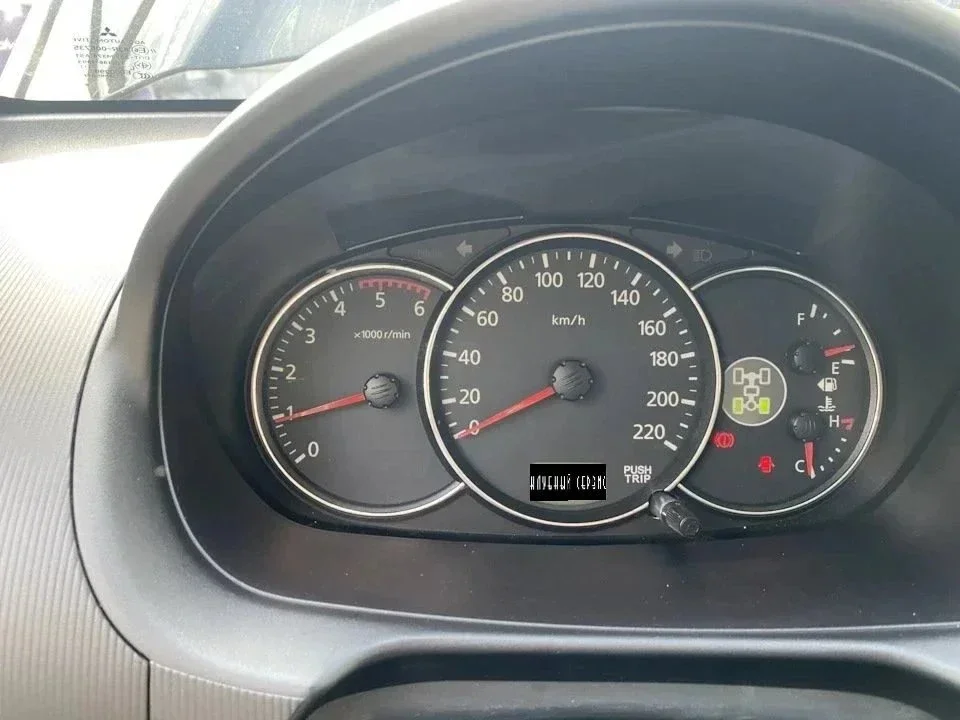 Бронированные Крузаки, Toyota Prado на механике и Запрещенный УАЗ Патриот! фото 22 из 25