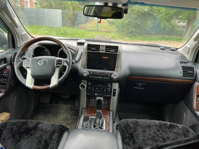 Подбор живого Toyota Land Cruiser Prado за 2.6 млн рублей. фото 14 из 15