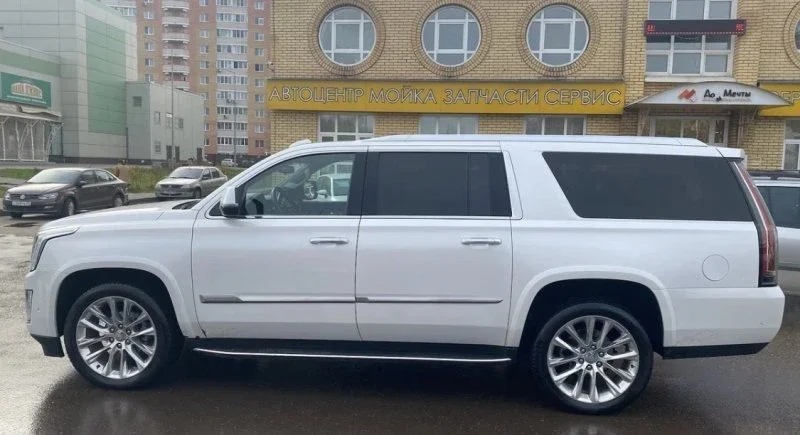 Что такое Cadillac Escalade после трех владельцев. фото 2 из 9