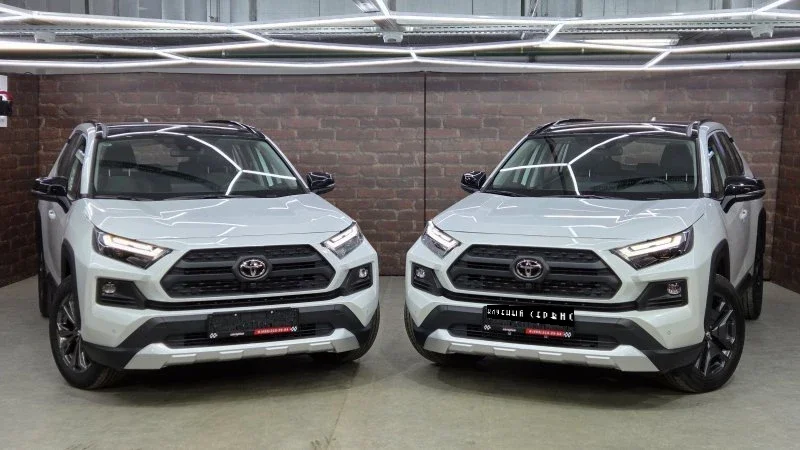 Toyota Rav4 (XA50) 2025: Что добавили в топовую комплектацию? фото 1 из 8