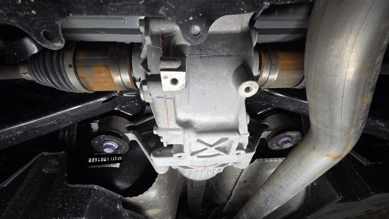 Toyota Rav4 (XA50) 2025: Что добавили в топовую комплектацию? фото 3 из 8