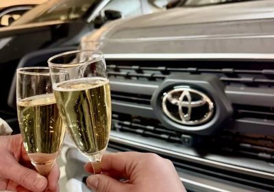 RAV4 в цвете «Пепел» 2025, Акция 31 января.