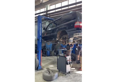 Toyota Land Cruiser 100-Откуда берутся легенды…