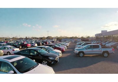 Выбор между бу и новым автомобилем.