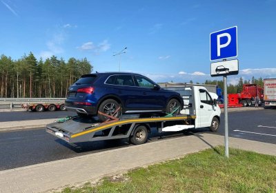 Как я нашел свежую Audi Q5. Куплена в СПб, доставлена в Москву.