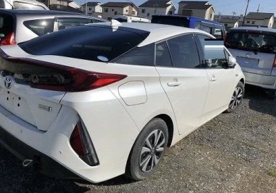 Утопленник из Японии! «Осмотр» Toyota Prius!