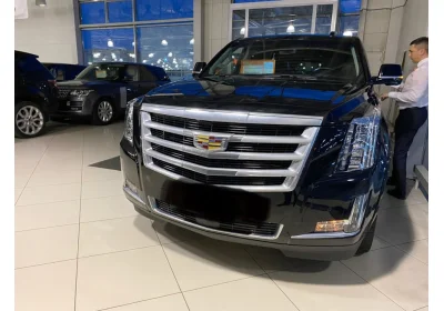 Осмотр Cadillac Escalade за 5 млн у дилера. Запрет или рискнуть!