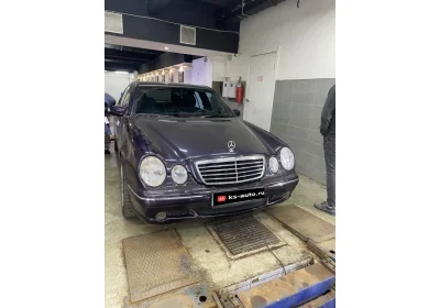 Осмотр остатков Mercedes E-Class AMG 50. Легенда, сходившая под себя.
