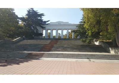 Крым, что за отдых и как туда добраться. - обложка записи