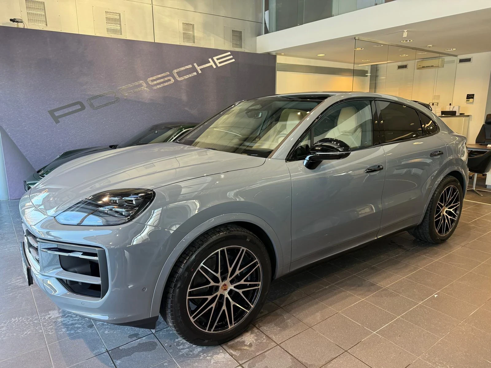 Porsche Cayenne, 2025г, полный привод, автомат