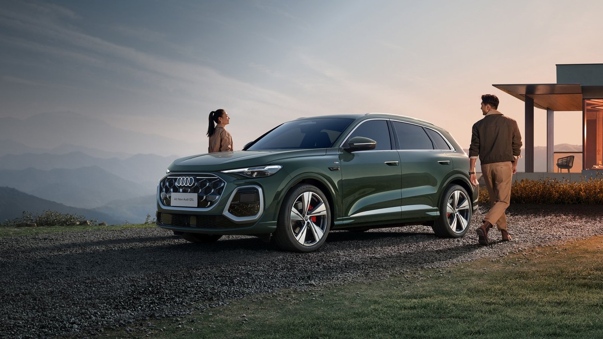 Новый кроссовер Audi Q5L от совместного предприятия FAW-Audi доступен для предзаказа в Китае.