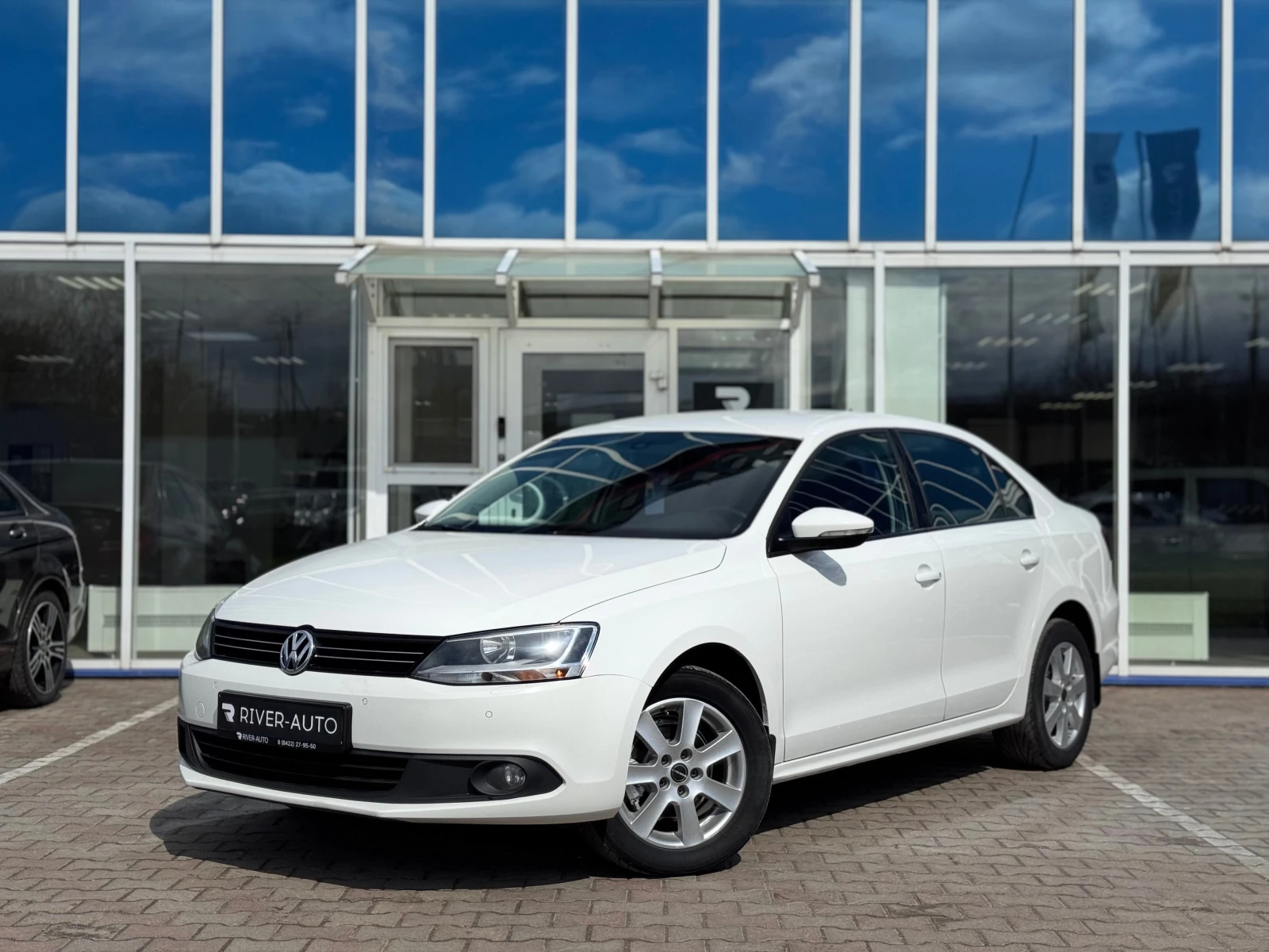 Volkswagen Jetta, 2012г, передний привод, автомат