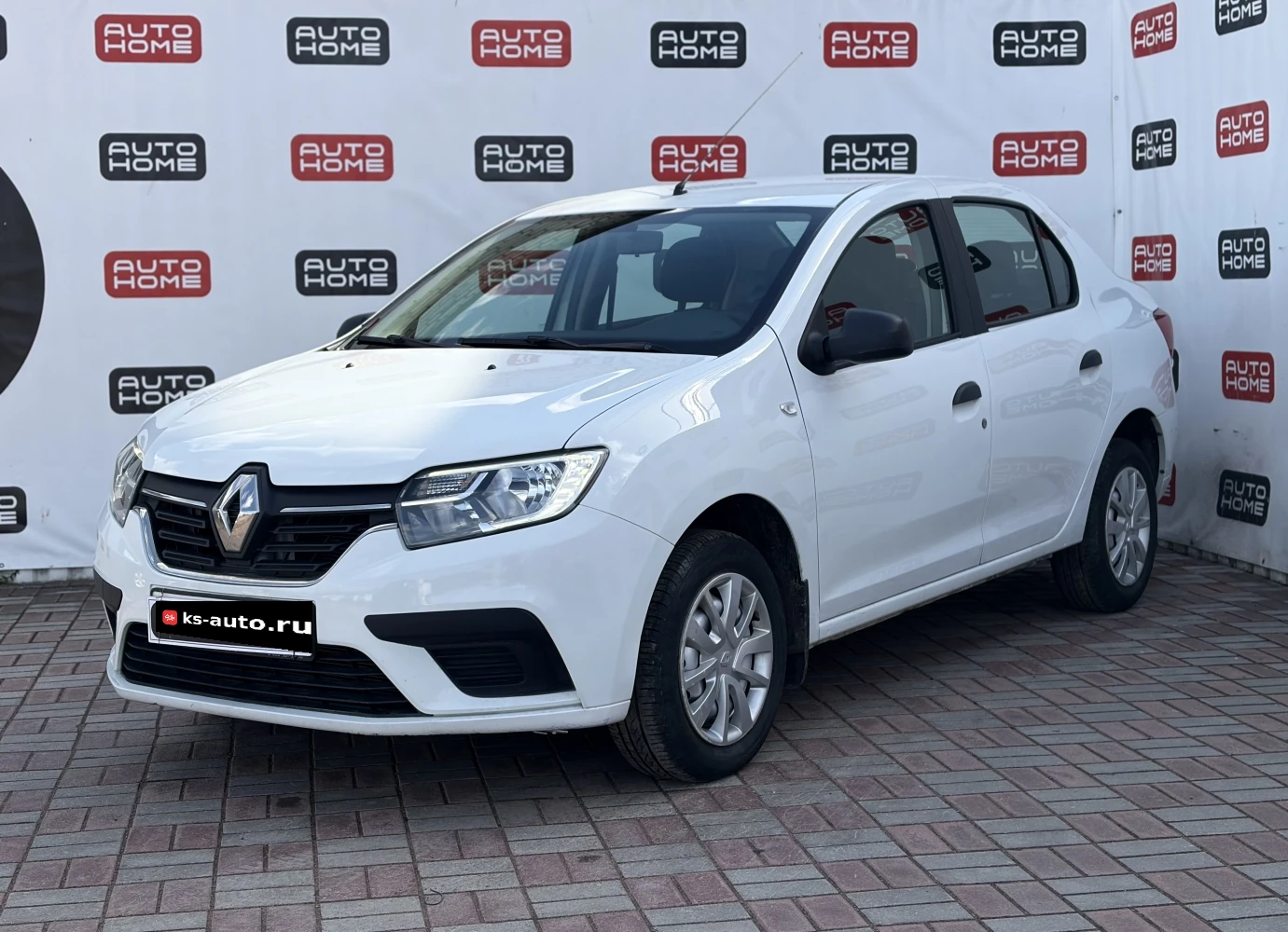 Renault Logan, 2019г, передний привод, автомат