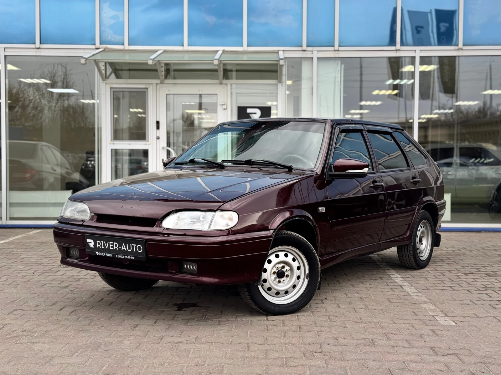 Lada (ВАЗ) 2114, 2013г., передний привод, механика