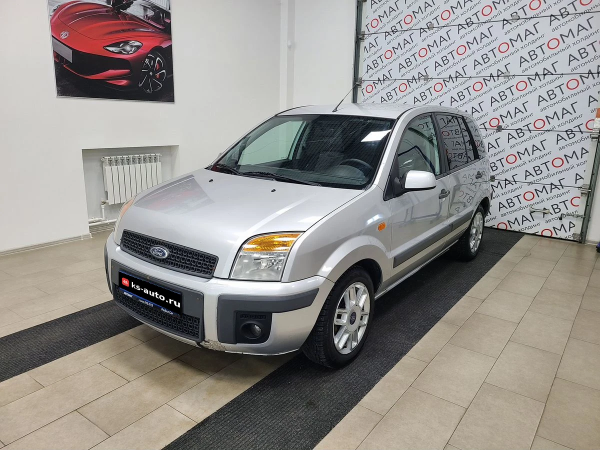 Ford Fusion, 2006г., передний привод, робот