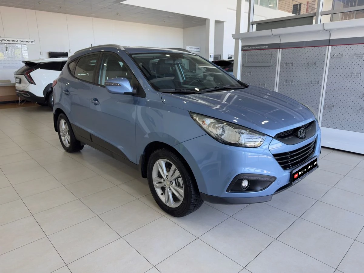 Hyundai ix35, 2012г, передний привод, автомат