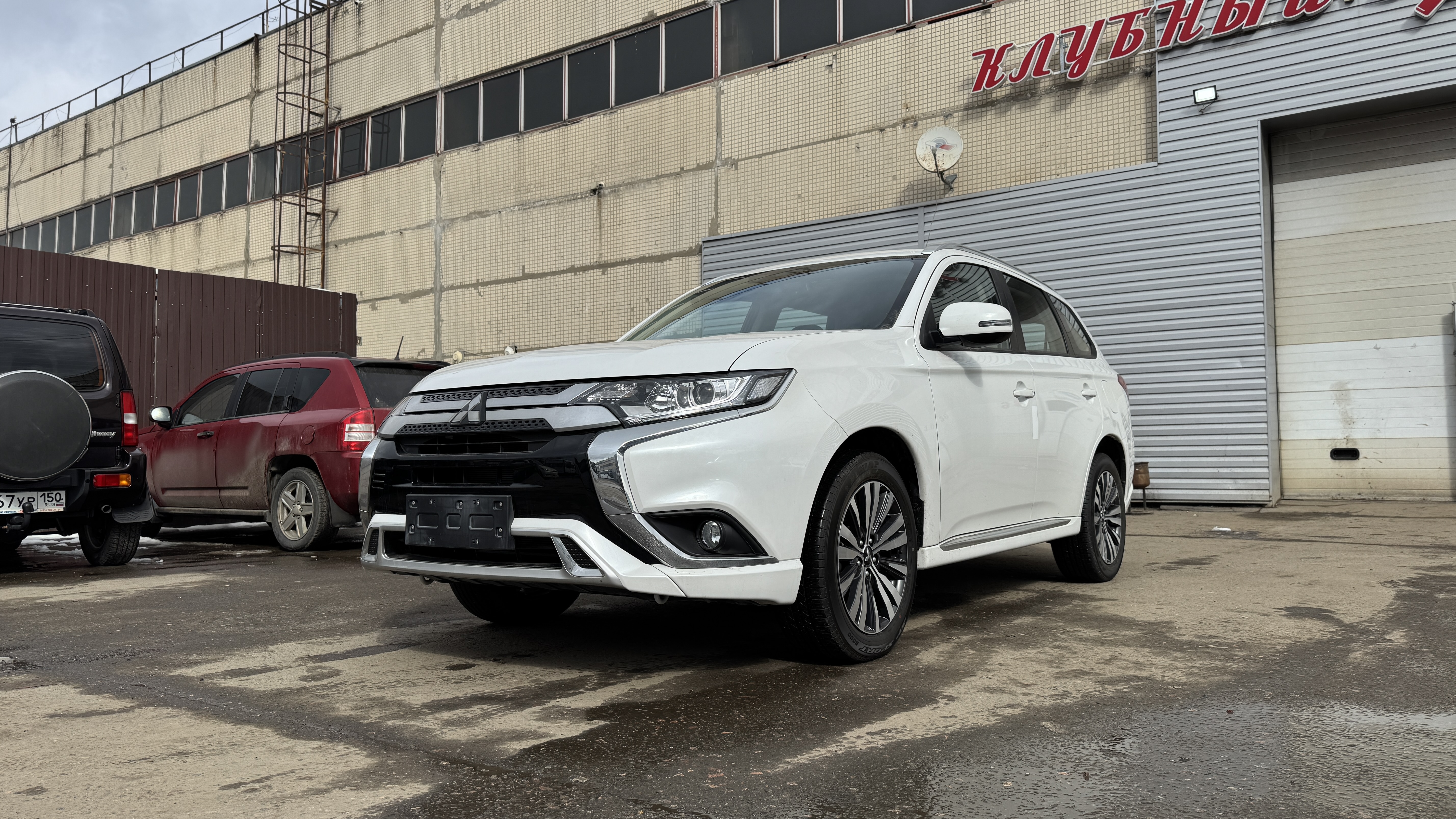Mitsubishi Outlander со скидкой 50.000!