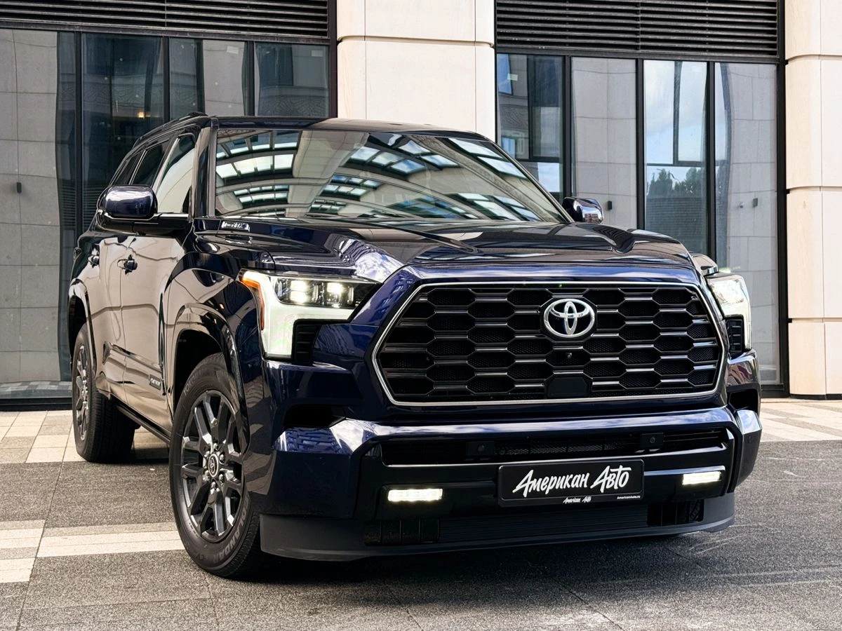 Toyota Sequoia, 2022г, полный привод, автомат