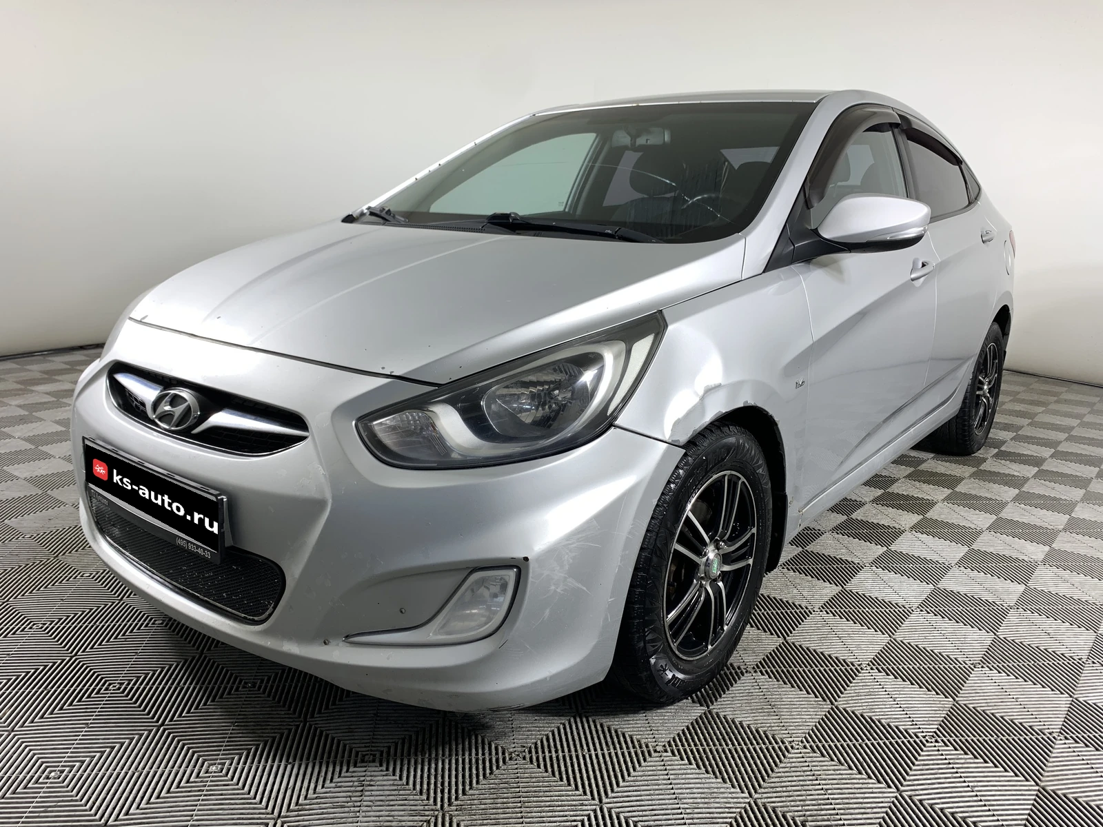 Hyundai Solaris, 2012г, передний привод, автомат