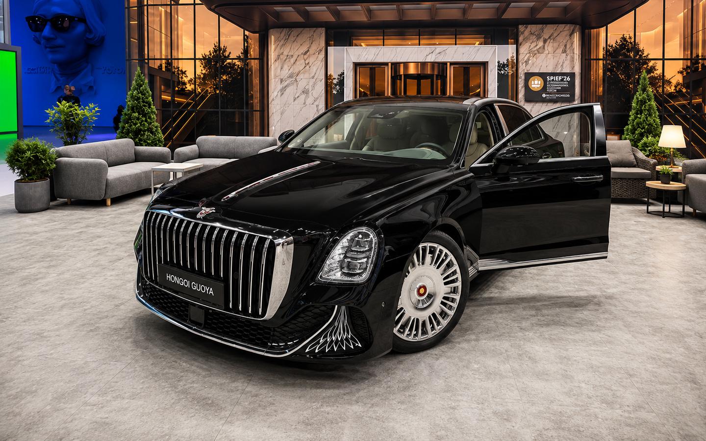 На ПМЭФ-2026 Hongqi показала, что целится в премиум и люкс, но готова и к повседневным задачам