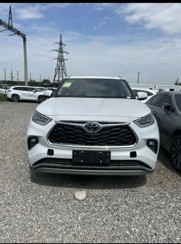 Toyota Highlander, 2026г, полный привод, автомат