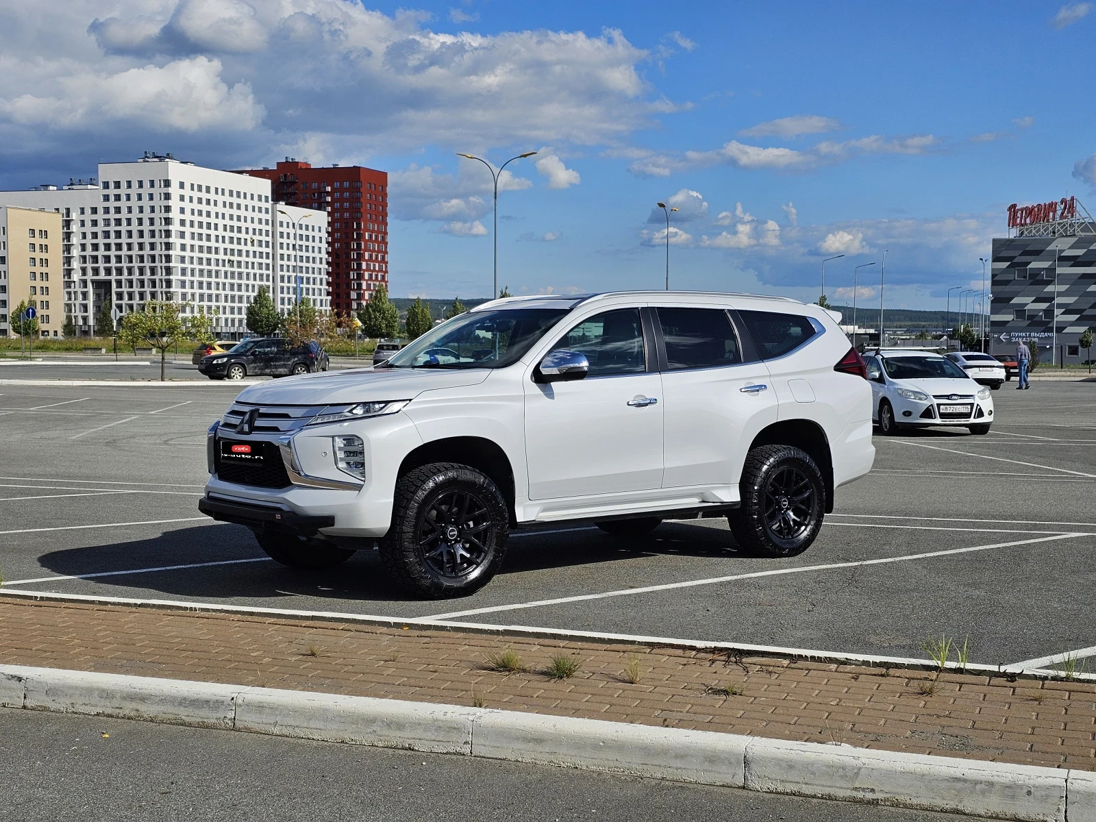 Mitsubishi Montero Sport