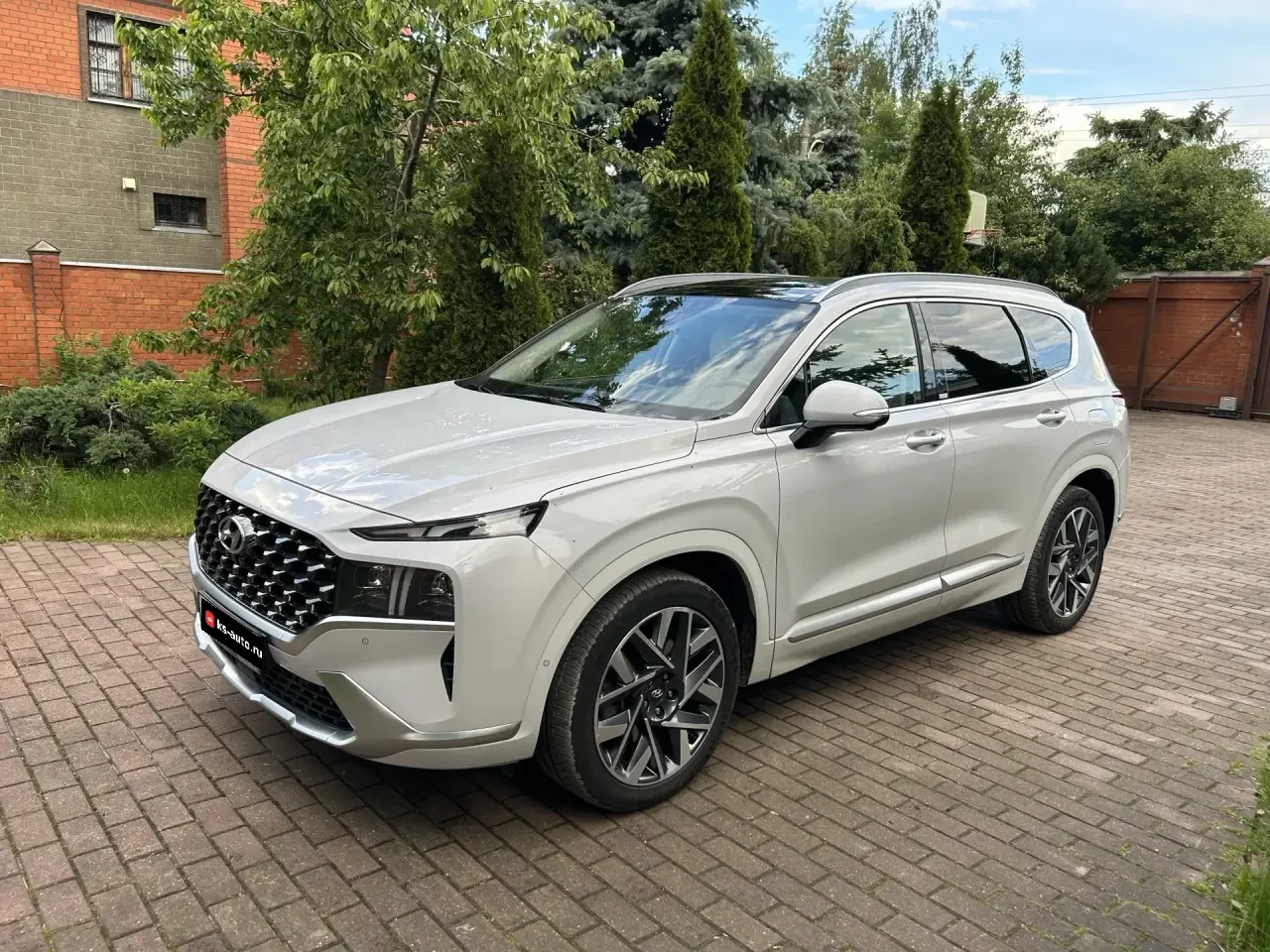 Hyundai Santa Fe, 2022г, полный привод, робот